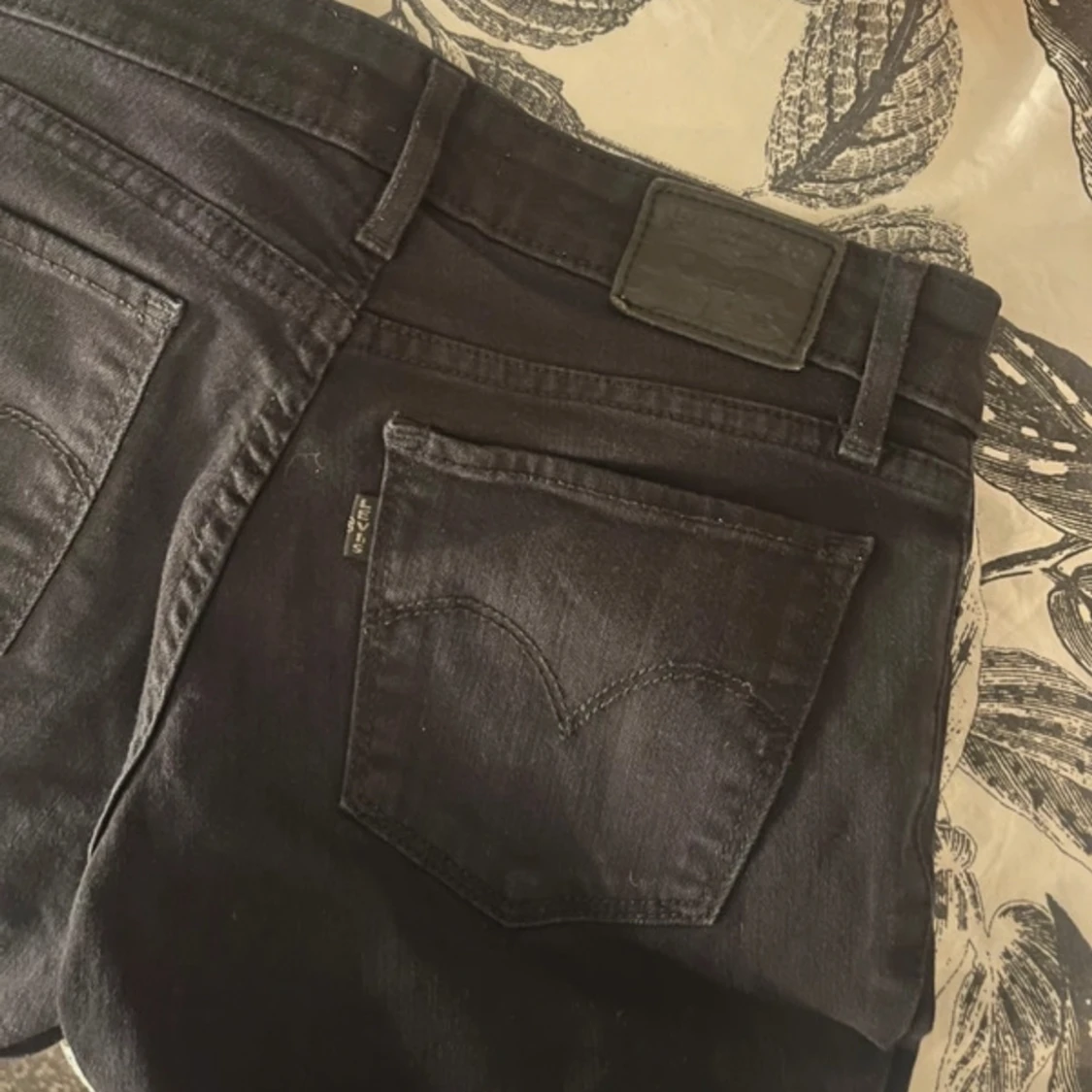 lågmidjade bootcut jeans - 92