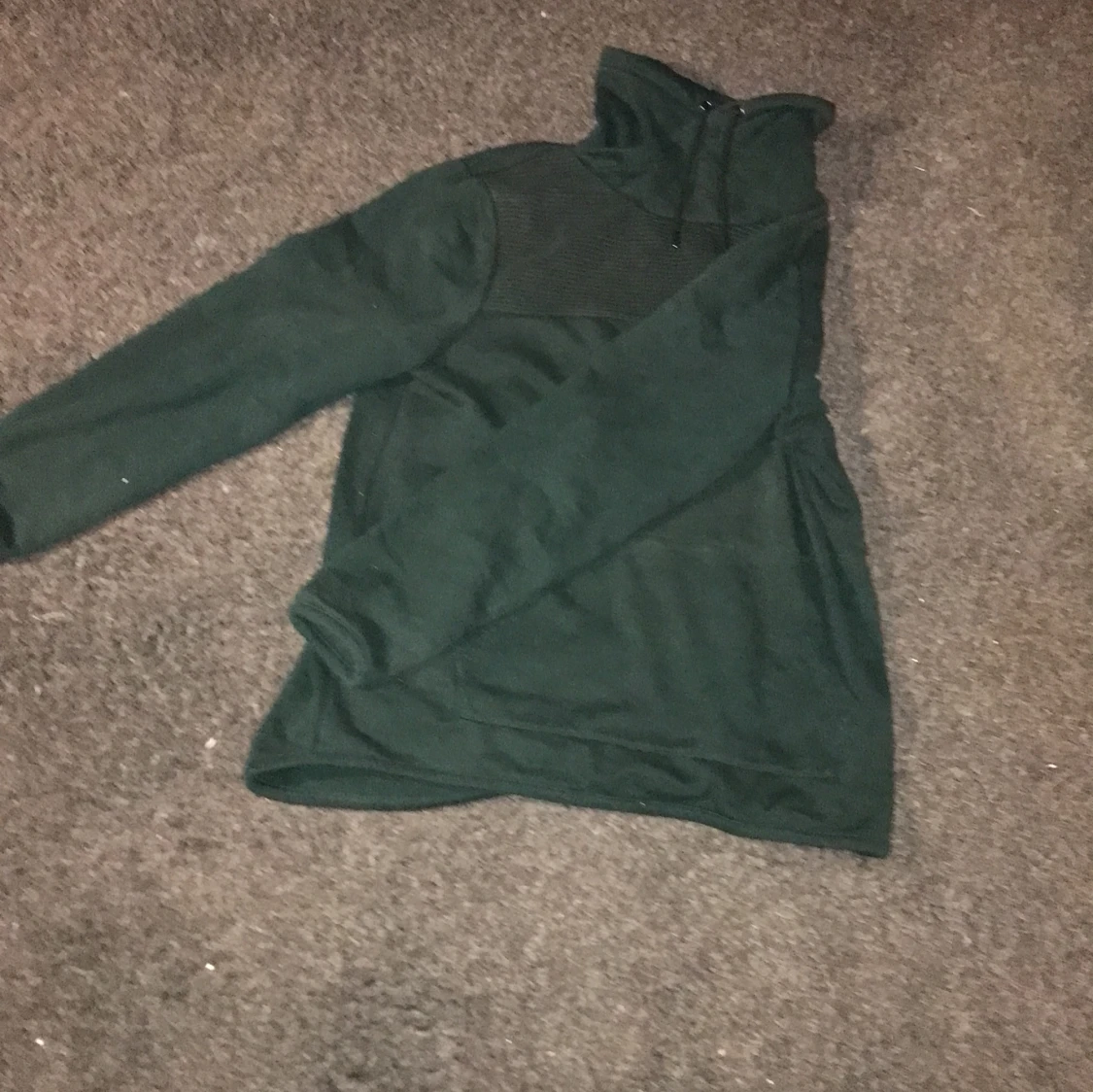 Mörkgrön tröja från H&M