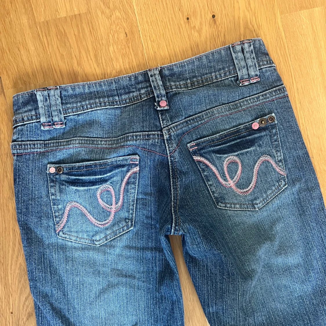 Lågmidjad bootcut  - 92