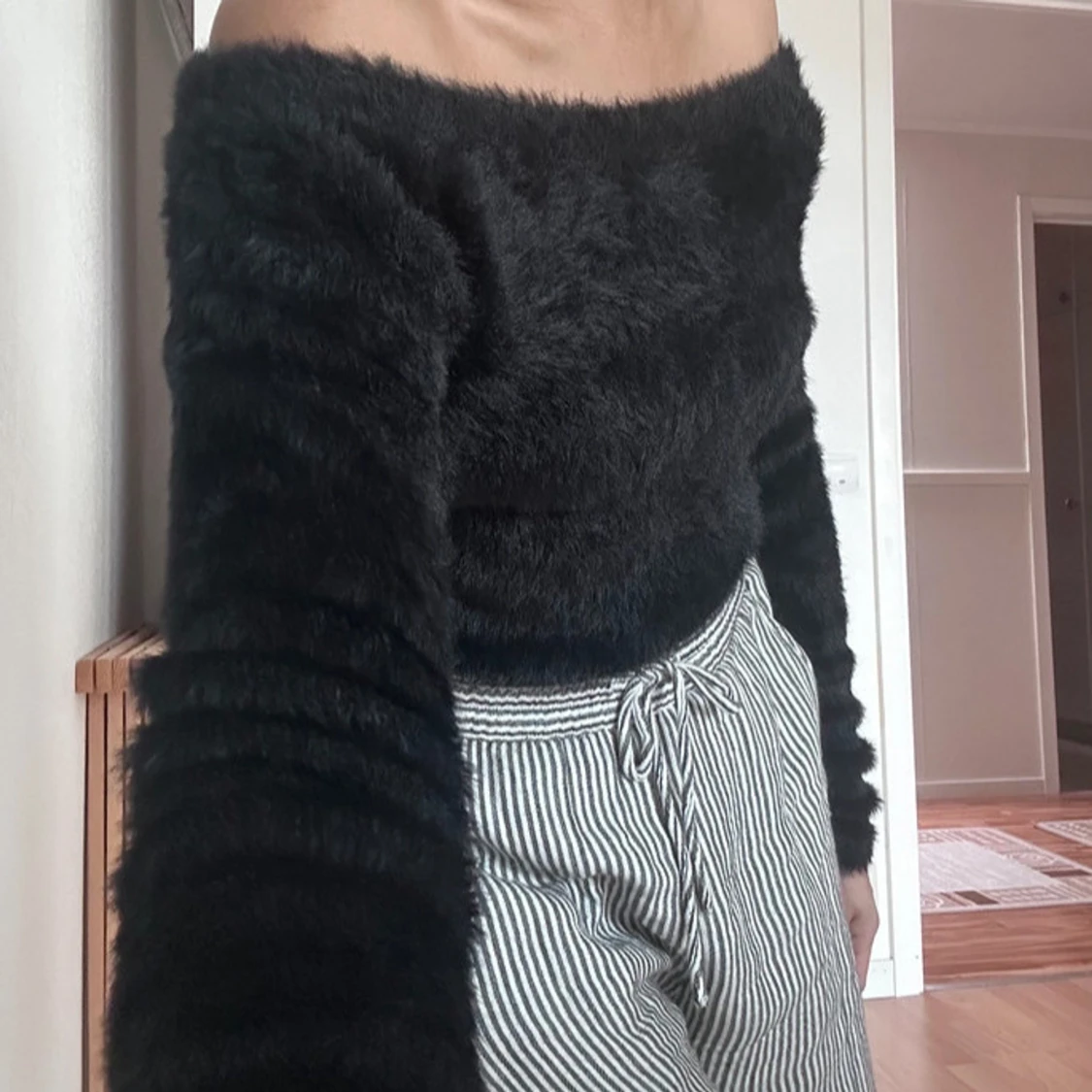 Off shoulder fleece top - 90