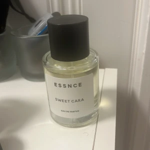 Essence sweet Cara  - Parfym