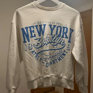 Tröja - Superfin tröja från Gina Tricot. Storlek xxs men passar även xs.