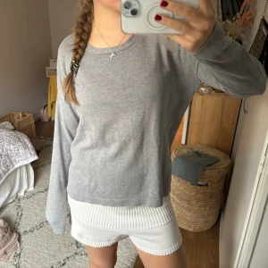 tröja - tröja från hope som inte kommer till användning, så bra o fint material💖💖