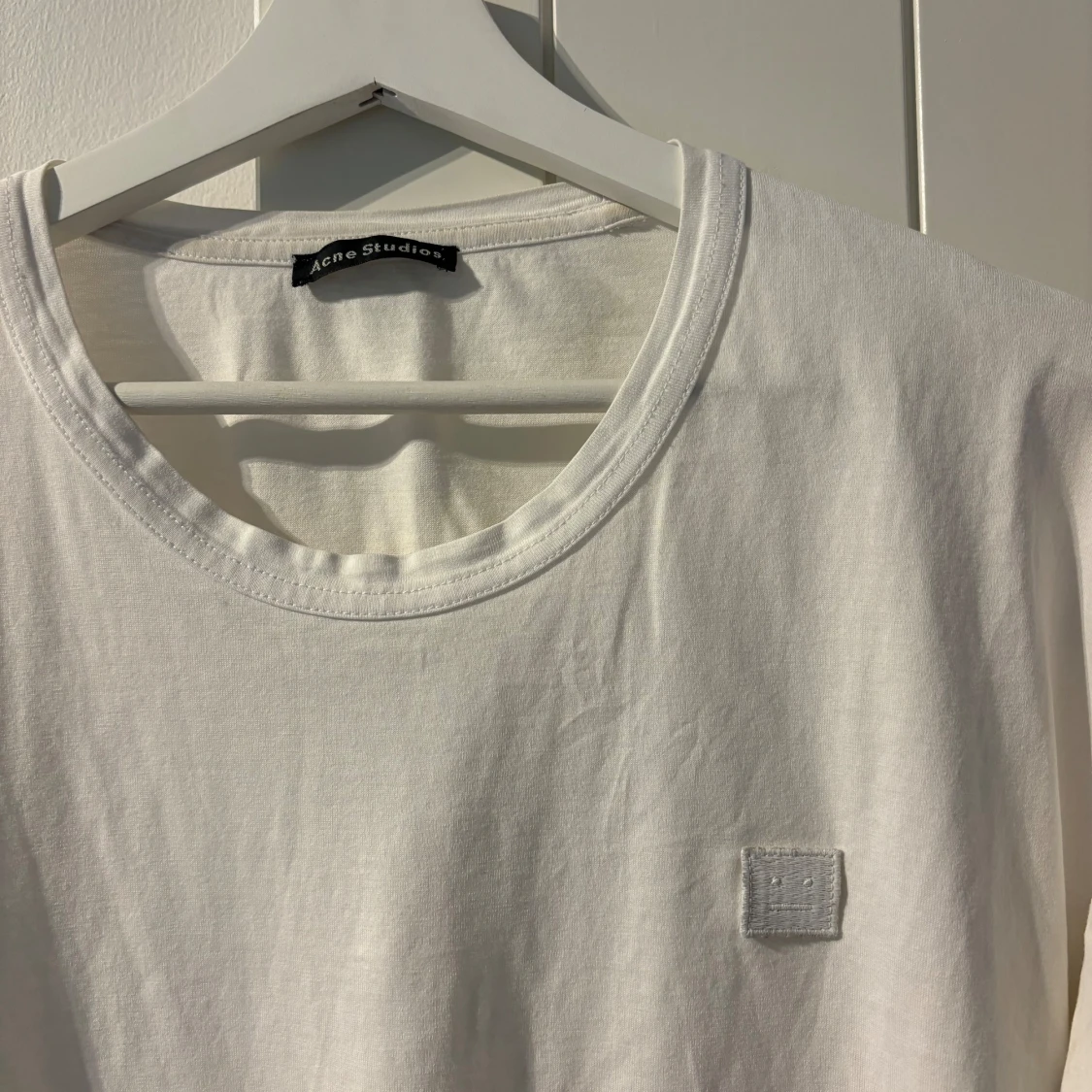 Acne - 90