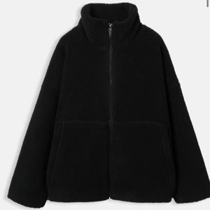 Pile jacka Åhléns  - Såå fin pile jacka från Åhléns! Aldrig använd med prislapp kvar❤️