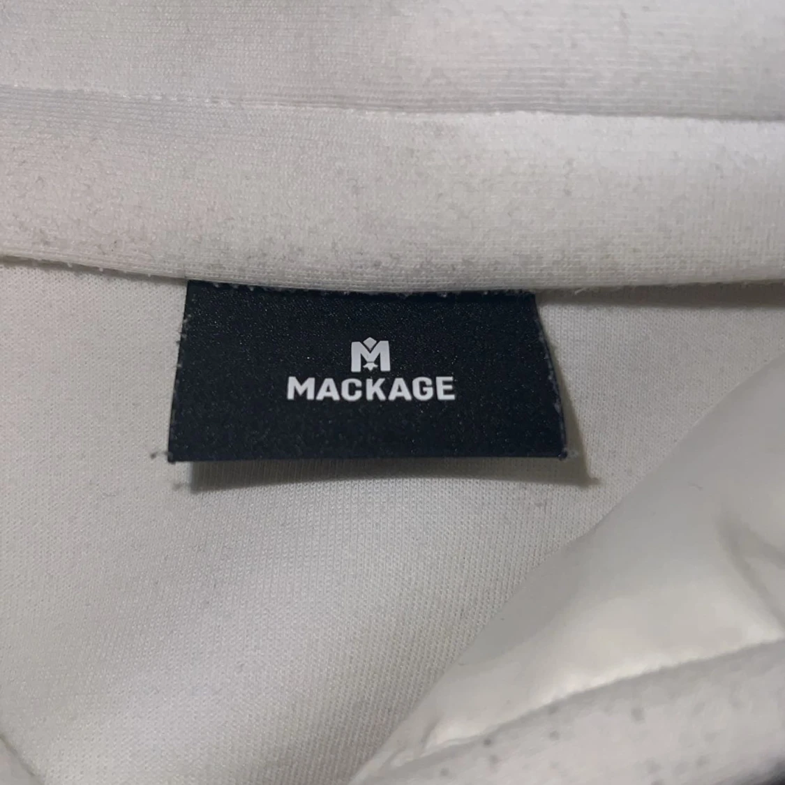 Vit hoodie från Mackage - 2