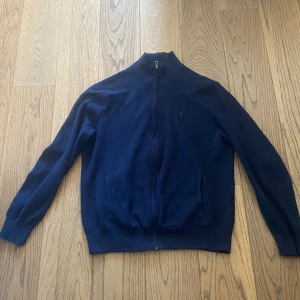 Ralph lauren full zip - Storlek M sitter perfekt. 