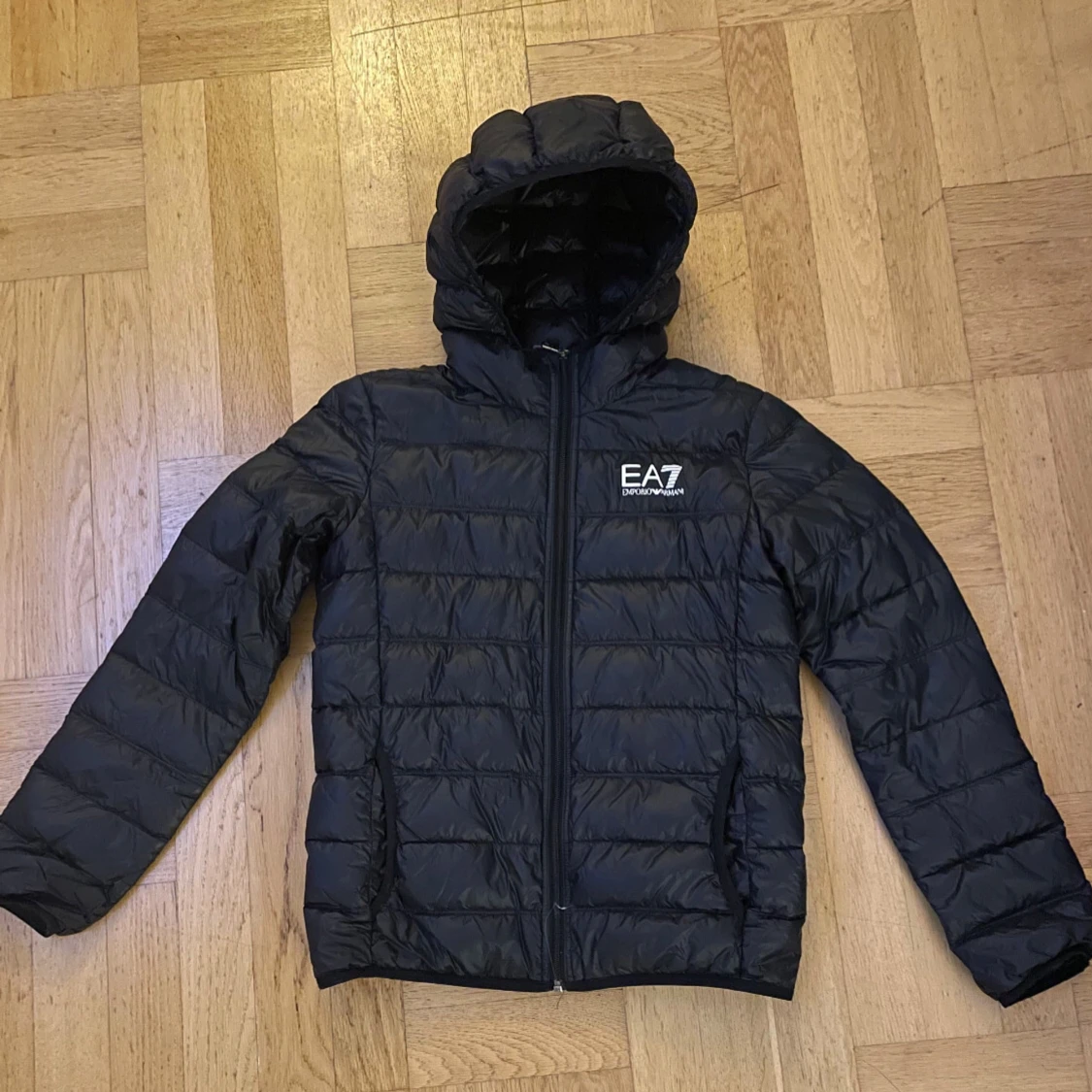 Ea7 jacka