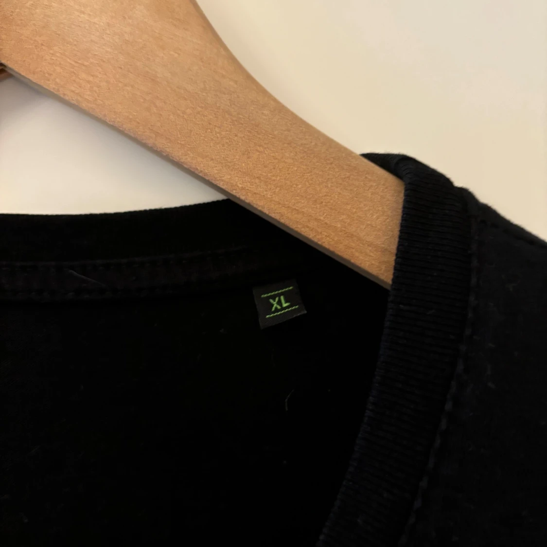 Svart t-shirt från Gymgrossisten - 91