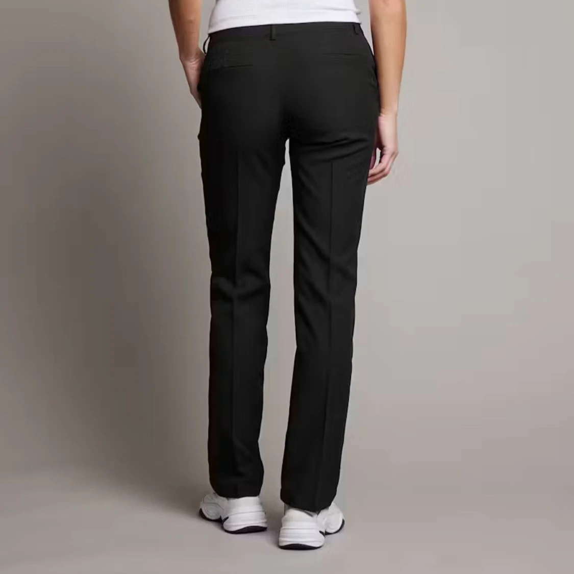 Svarta kostymbyxor - 90