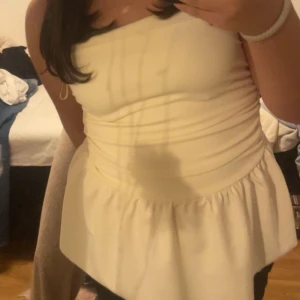 Tubtopp  - Super gullig tubtopp💗 andvänd fåtal gånger💗storlek S 💗 tryck på köp nu om du är intresserad eller skriv till mig om du har frågor💗