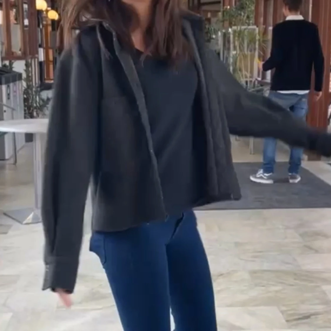 Mörkgrå kappa  - 91