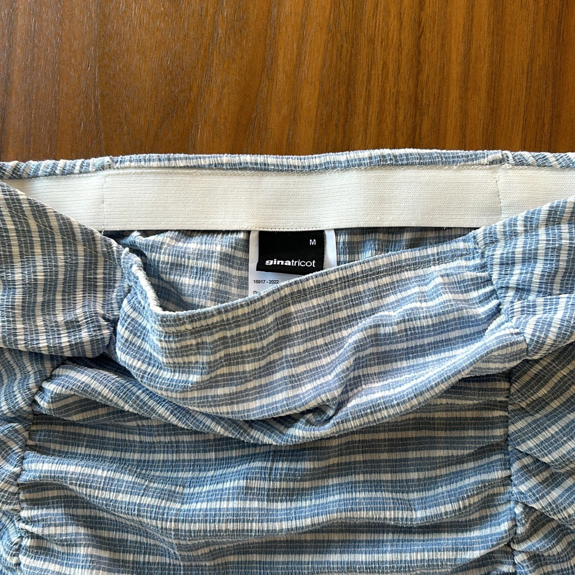 Randig kjol från Gina Tricot - 90