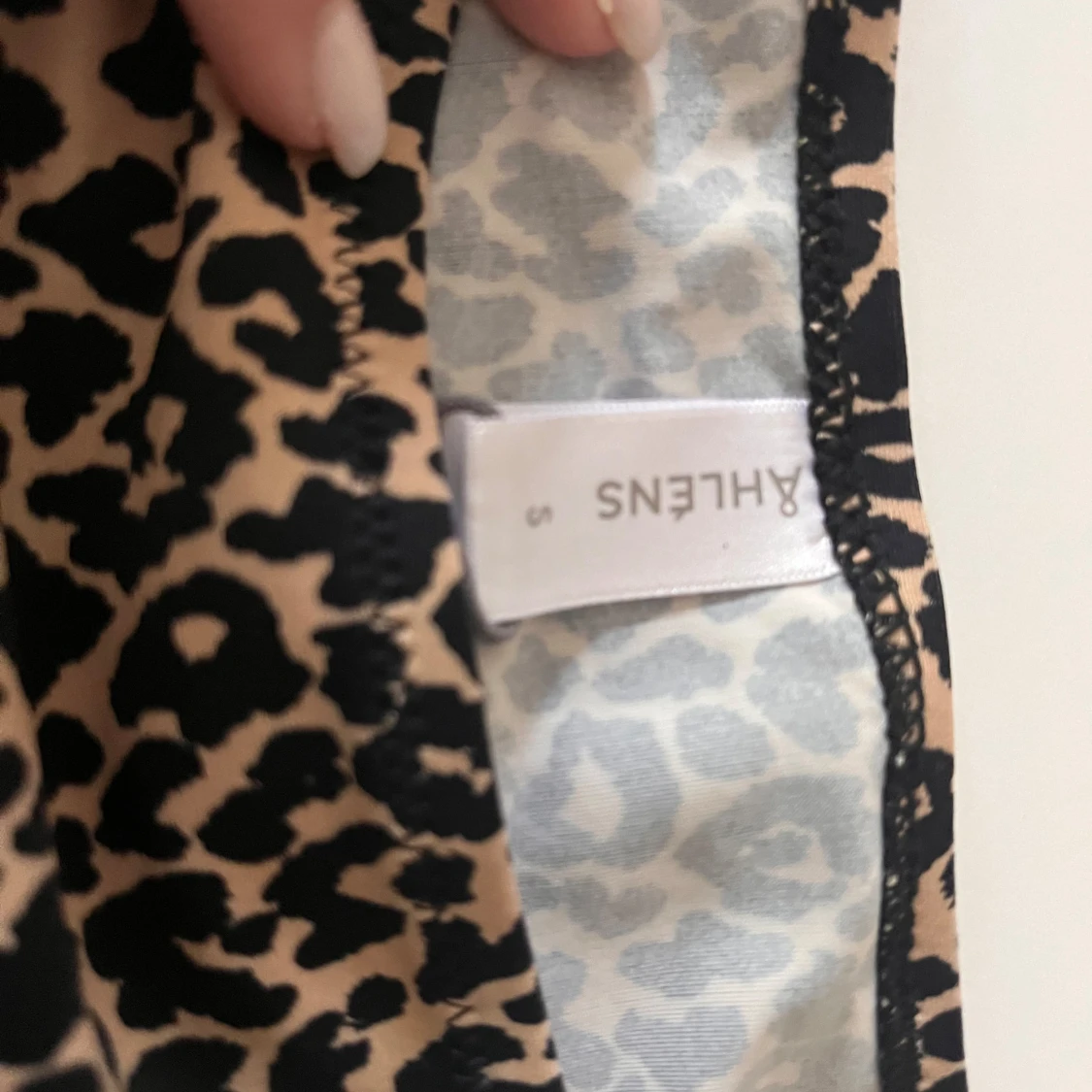 Olika leopard bekinis  - 93