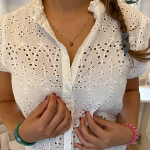 Blus🤍 - Jättefin blus🤍