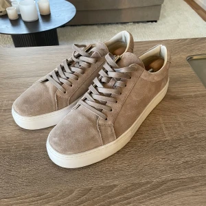 Beige Vagabond skor - Nya vagabond sneakers, använda 1 gång 