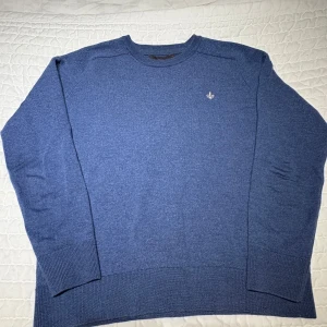 Morris tröja - 100% merinoull tröja från Morris i superfint skick. Använd sparsamt för och endast ett par gånger. Storlek L u barn och passar då perfekt till dig som är 150-160. Priset är inte fast skriv så kanske kanske vi löser något😉Har du andra frågor är det bara att skriva!