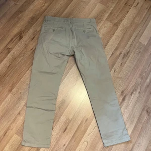 Beiga chinos dressmann - Strl 32/30