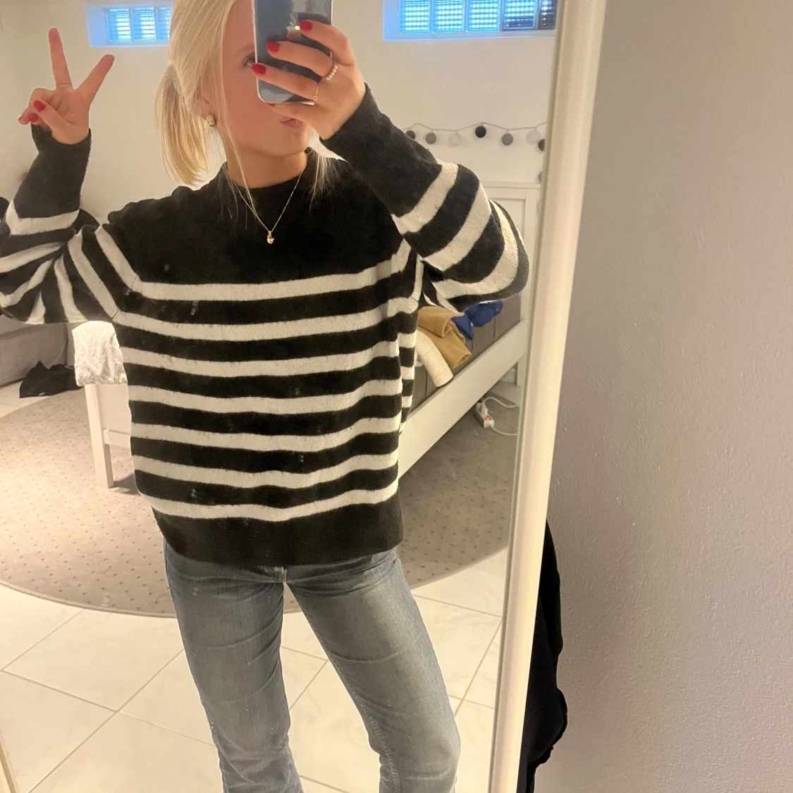 Randig stickad tröja