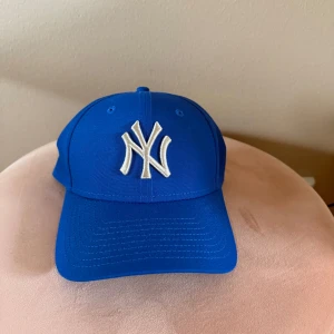 NY keps nyskick  - Äkta och nyskick