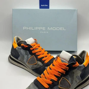 Philippe model - Säljer ett par PHILIPPE MODEL  storlek 45. Köpt onlin. Ny pris 3800kr +. Obs vid  snabb affär så sänker jag priset! Kommer med dust bag och låda, perfekta skor nu till vintern!