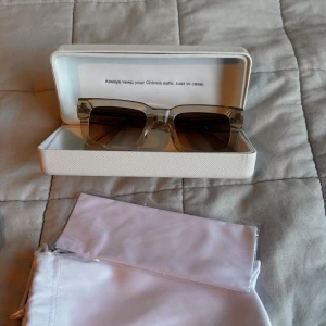 CHIMI 05 ecru - Köptes förra året och inte använts sedan jag köpte dom. Inga repor eller liknande. Köpta i butik i Stockholm. 