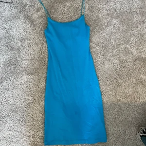 Blå miniklänning - Bli miniklänning!💗