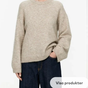 Stickad tröja  - Stickad tröja från hm i storlek m, använd men i bra skick.