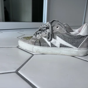 Zadig skor - Säljer mina zadig et voltaire skor, dem är ganska slitna då jag köpte i paris förra året💞 Säljer billigt.