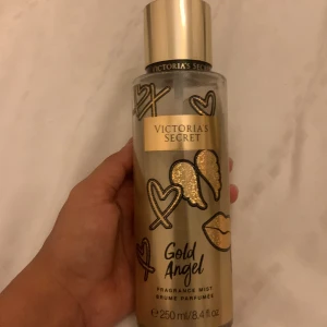 Victorias secret body mist  - Limited edition Victorias secret body mist knappt använt 