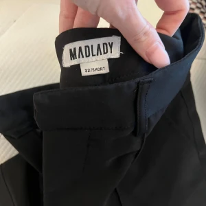 Madlady byxor - Använda 2 gånger Passar mig som är 166