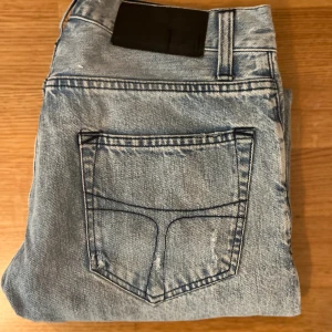 Tiger of sweden jeans Blå - Säljer Tiger of sweden jeans i storlek W30 L32, Modell Pistolero. Mycket bra skick. Vid frågor är det bara att kontakta 🙏🏼