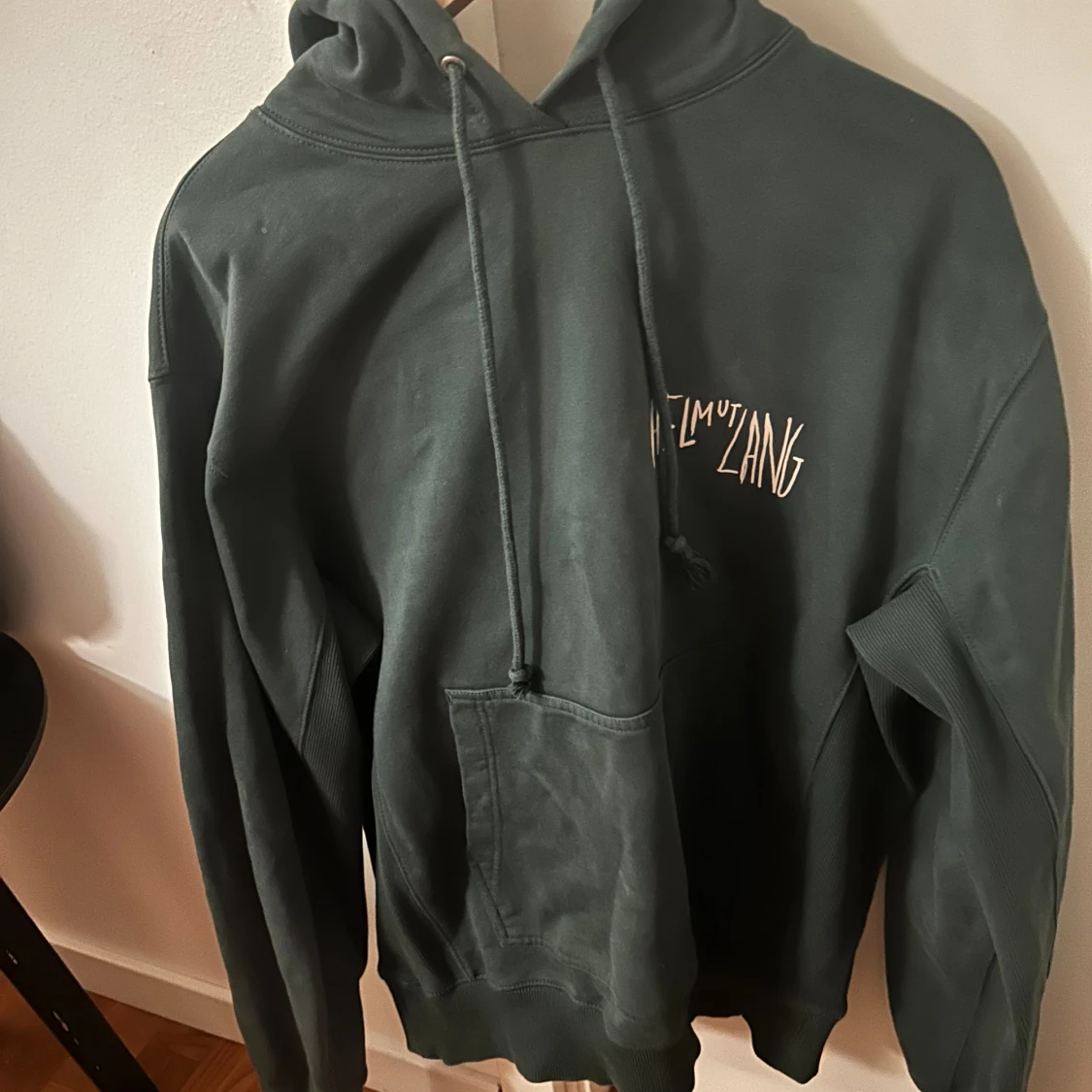 Mörkgrön Helmut Lang hoodie med print
