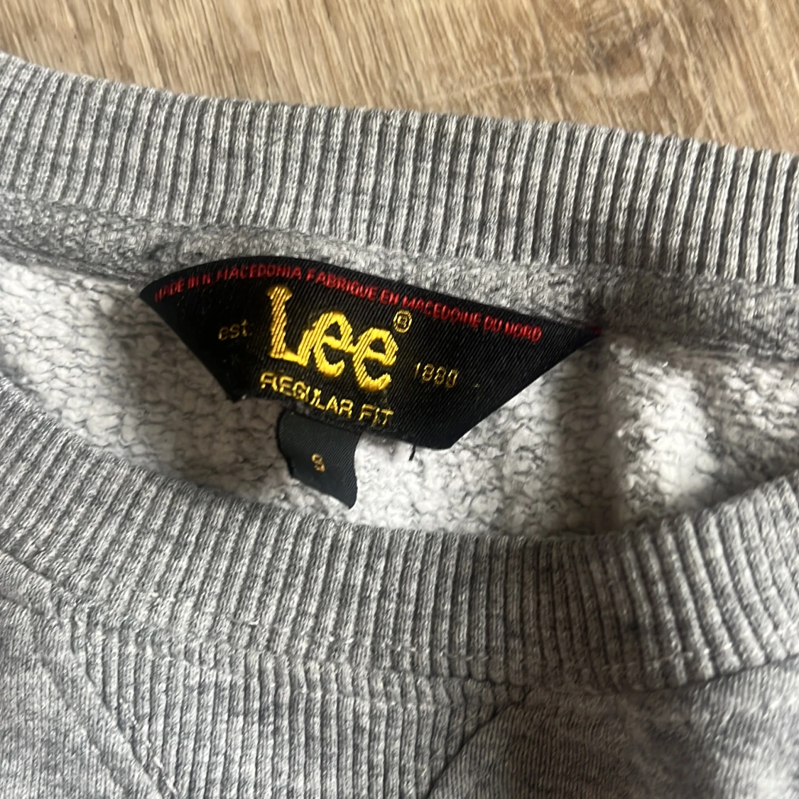 Grå sweatshirt från Lee - 2