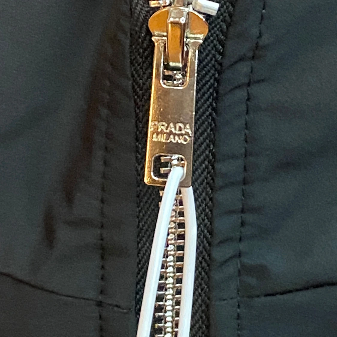 Svart bomberjacka från Prada - 4