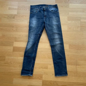 Tiger of Sweden Jeans - Fina Tiger of Sweden Jeans bra skick. Inte använda so ofta. Mörkblåa. Modellen heter Pistolero. Storlek 31/32”