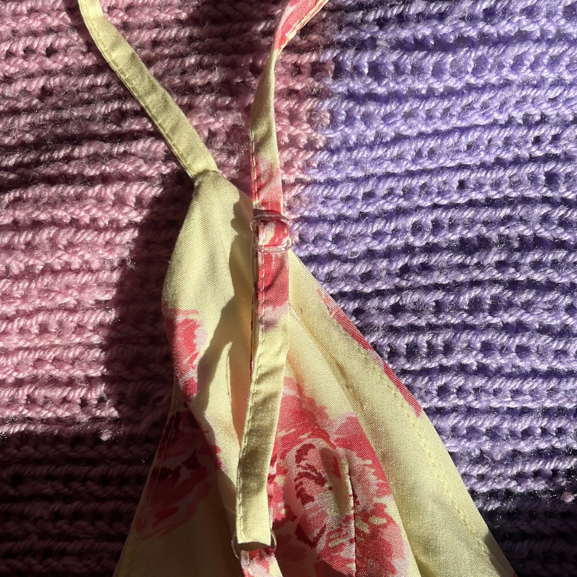 Blommig gul linnetopp från Subdued - 2