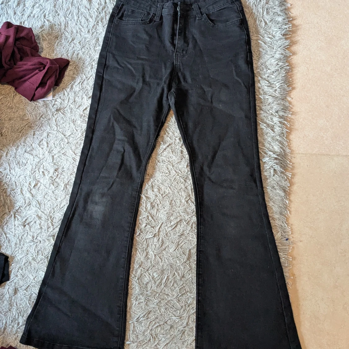 Svarta bootcut jeans