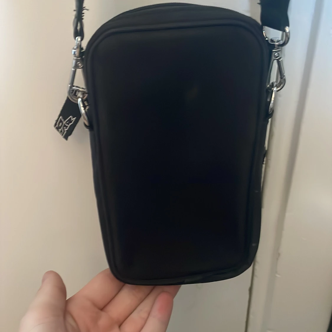 Svart No Fear axelväska med logga - 2