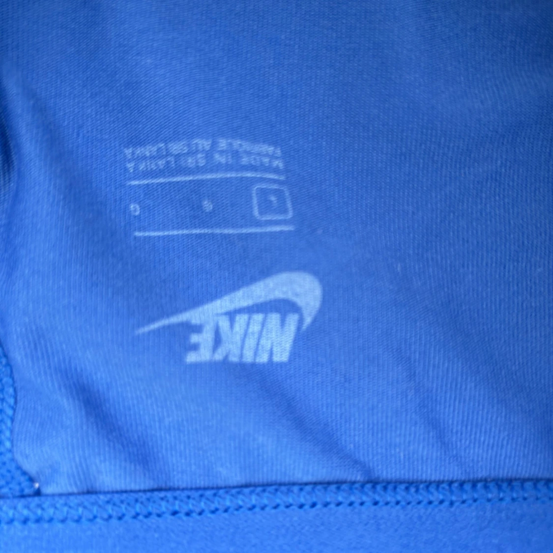 Nike färgglada leggings i blå och rosa - 2