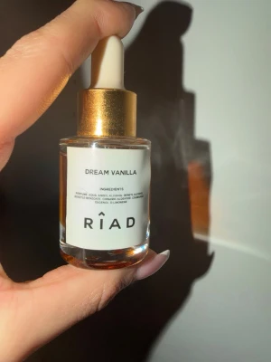 Dream Vanilla parfym från RIAD - Riad 