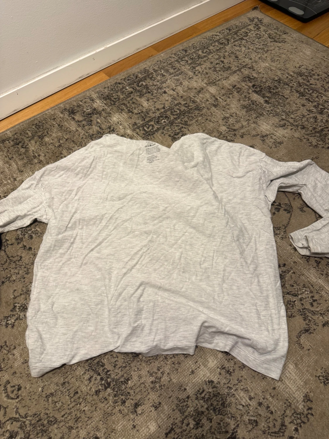 Tre super bra långärmade tröjor  - 1