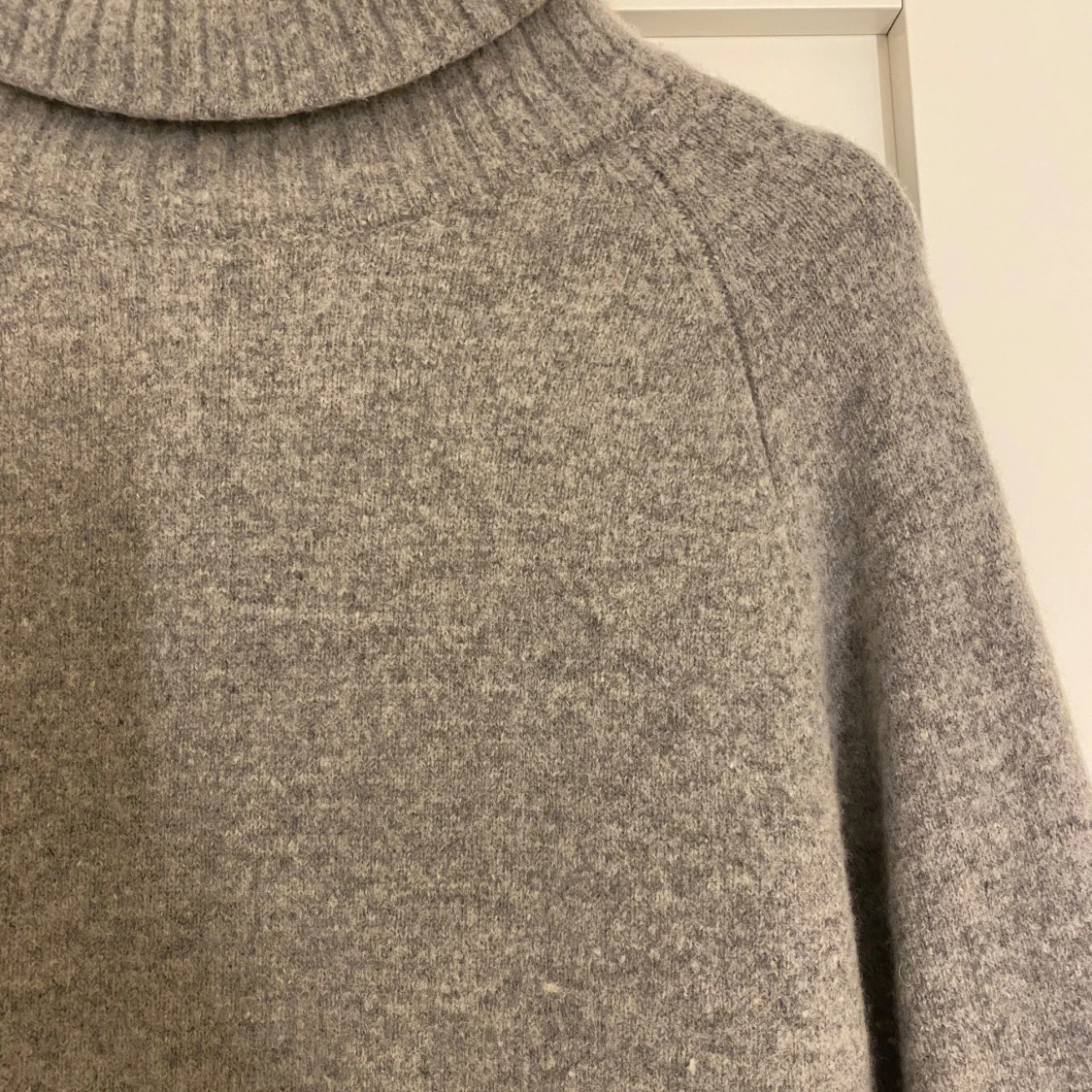 Grå polotröja i ull från stockh LM - 2