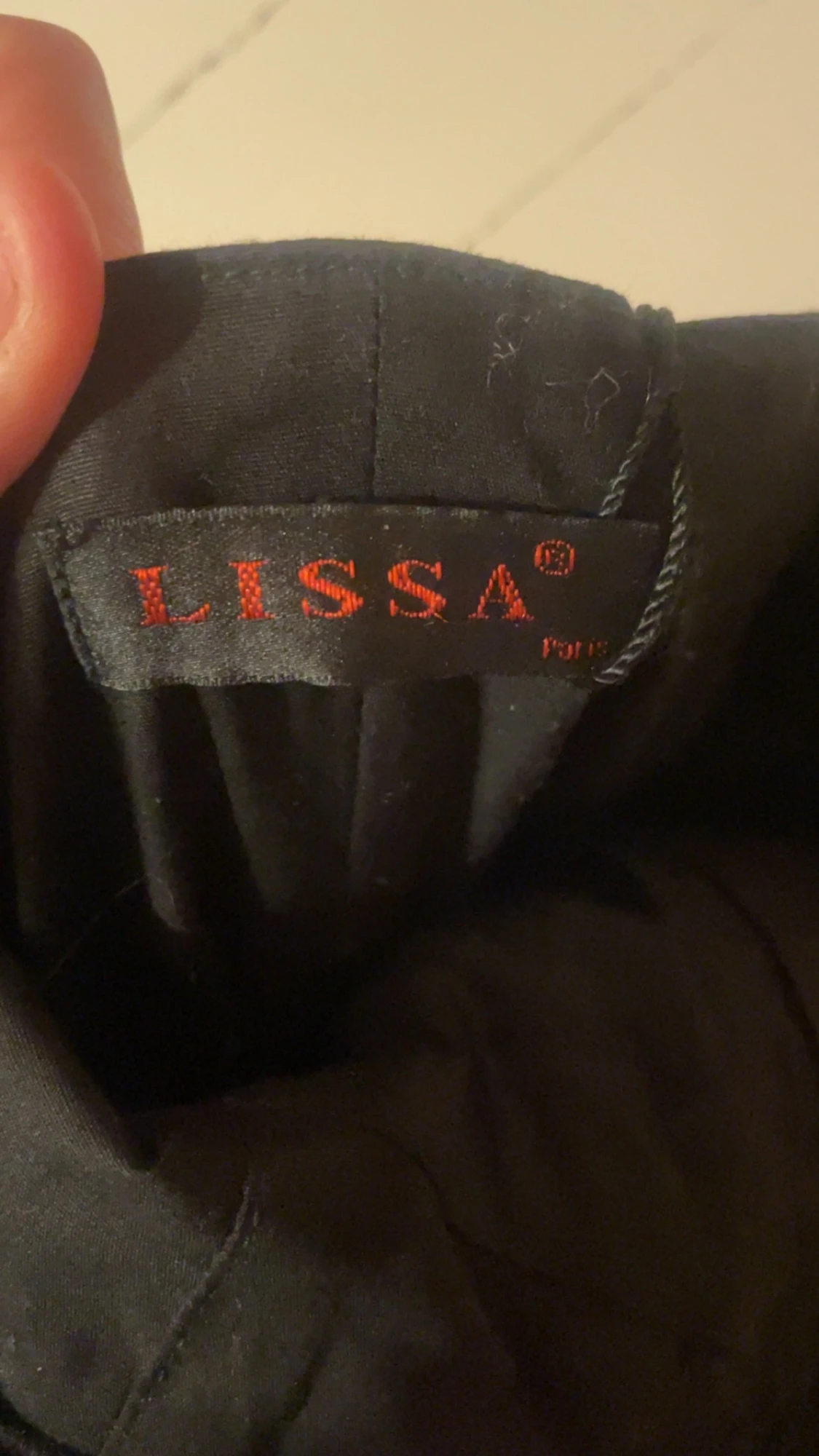 Svart korsettopp med rosetter från Lissa - 2