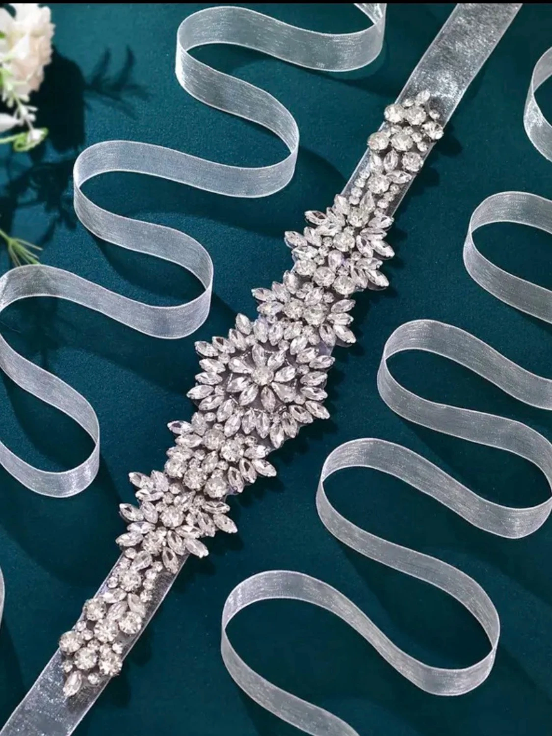 Glittrigt silverband med pärlor - 1