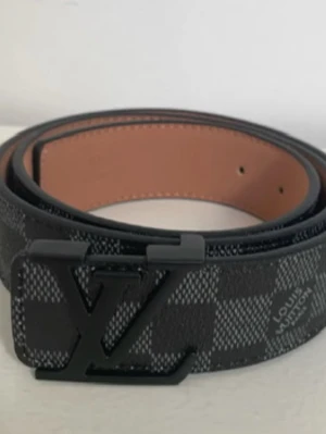Lv bälte  - Säljer detta sprillans nya lv bältet, riktigt fett. Kontakta mig via funderingar.