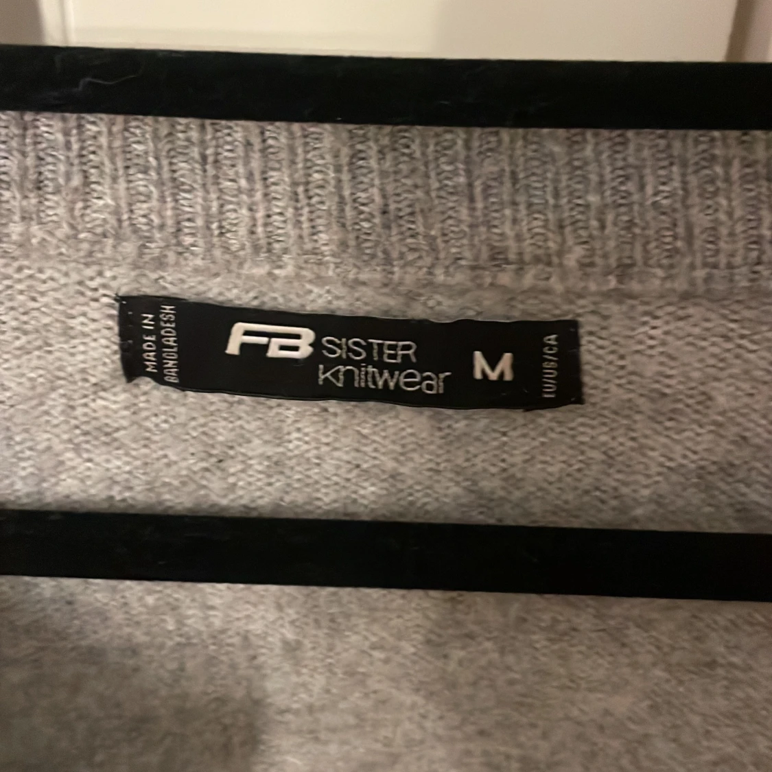 Grå croppad kofta från FB Sister - 1