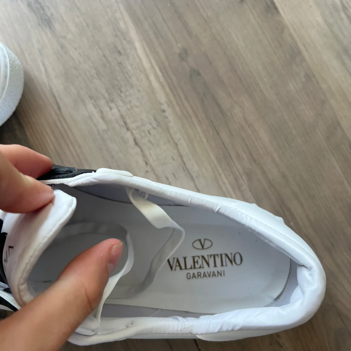Valentino Garavani Open sneakers vit/svart k0pia - 4