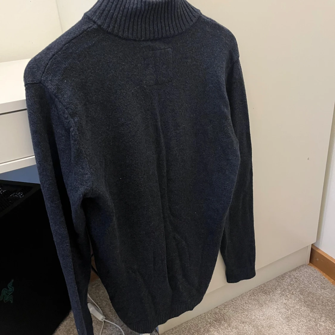 Mörkgrå stickad tröja Hollister - 3