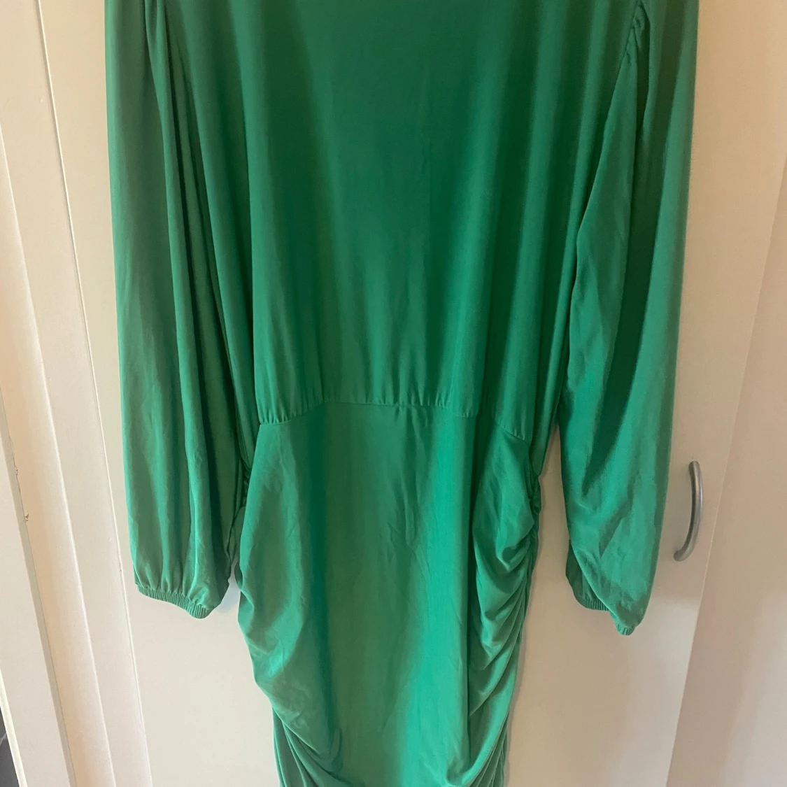 Grön långklänning från Sisters Point - 1